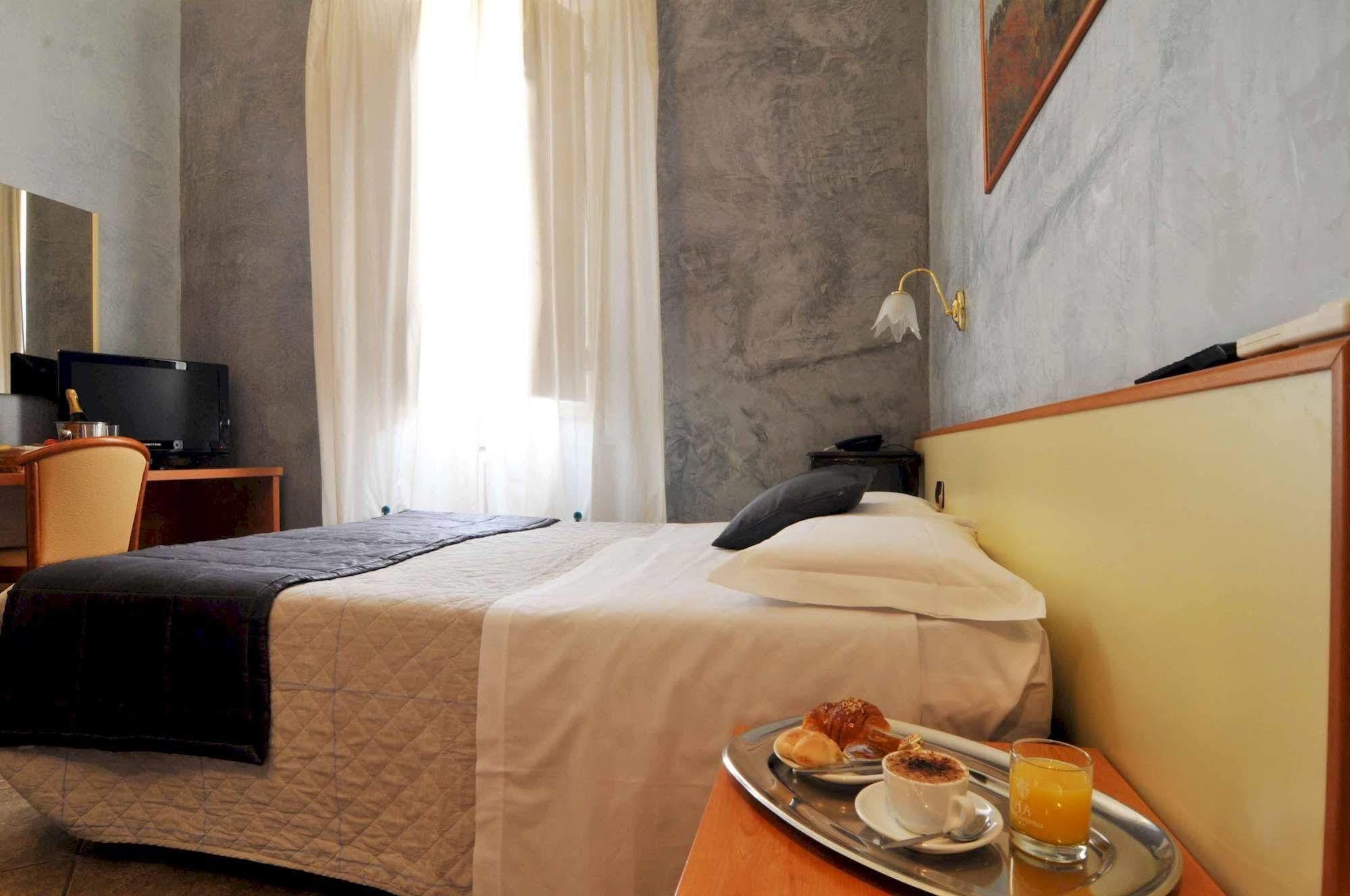 Hotel Angelica Firenze Bagian luar foto