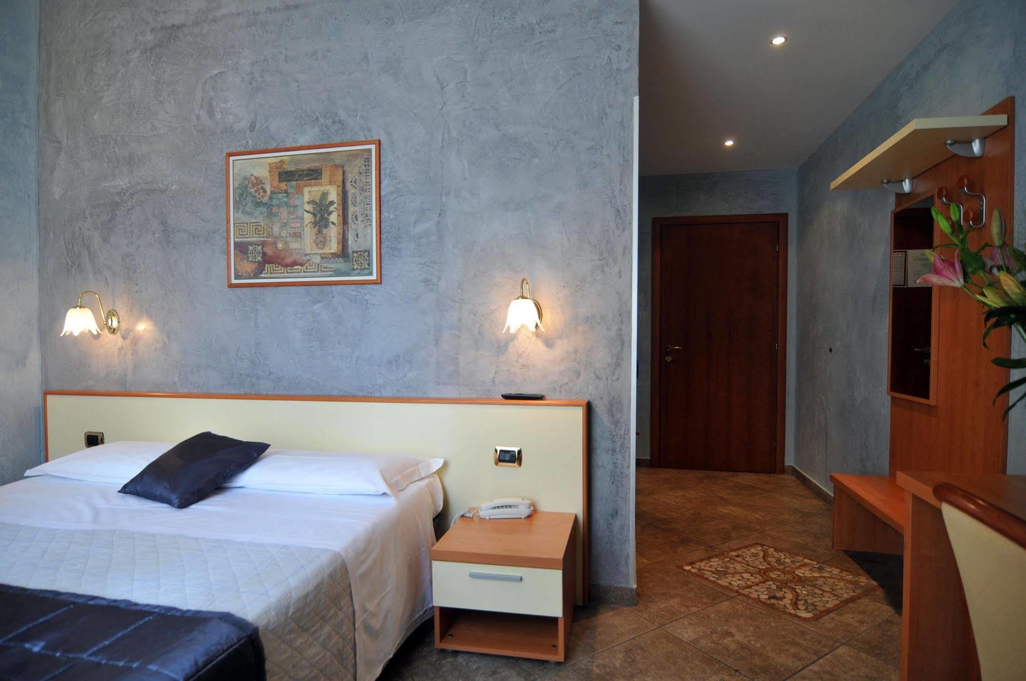 Hotel Angelica Firenze Bagian luar foto